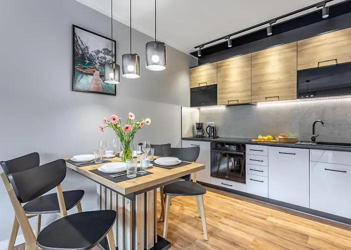 Obroncow Pokoju 4 Apartment *